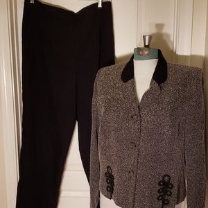 Koret 2 piece suit grey black size 18